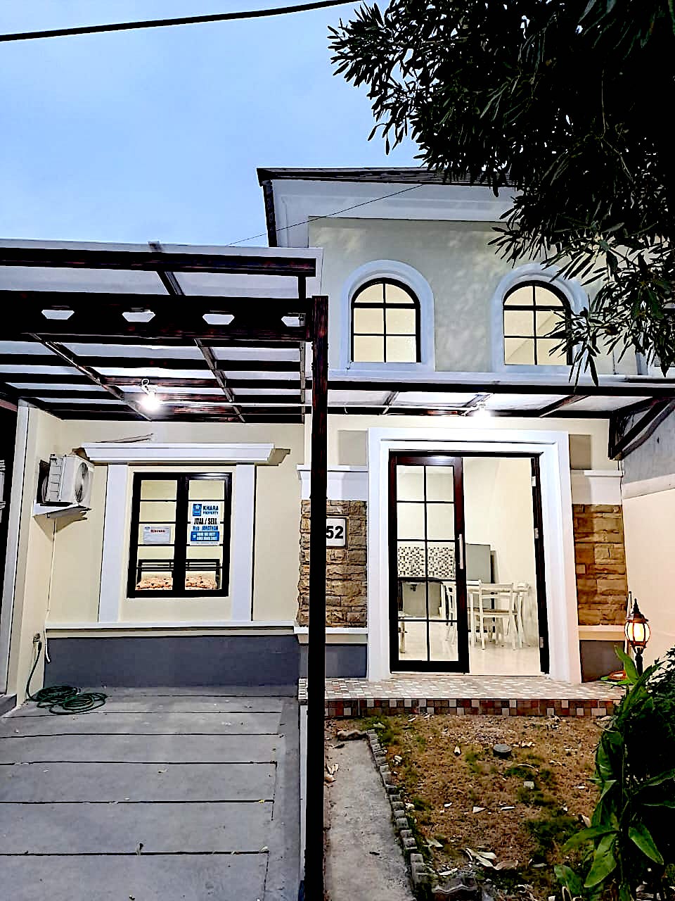 Rumah dijual di Acacia Garden Lippo Cikarang